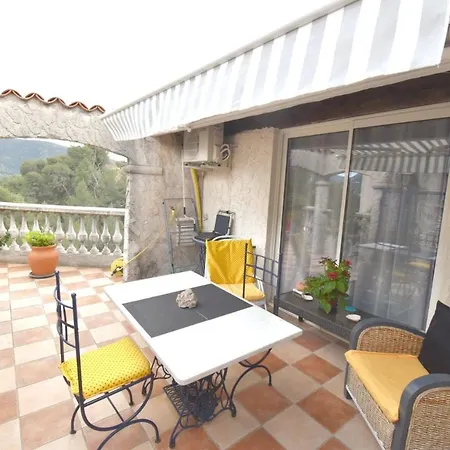 Studio en villa et sa terrasse privée La Trinité Extérieur photo