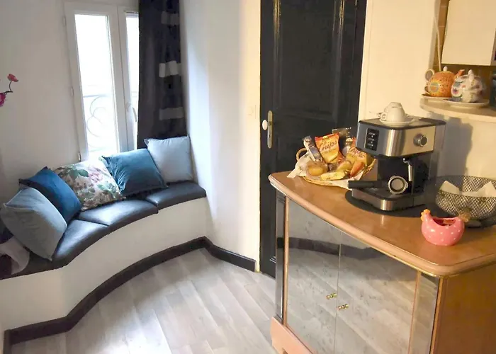 Studio en villa et sa terrasse privée