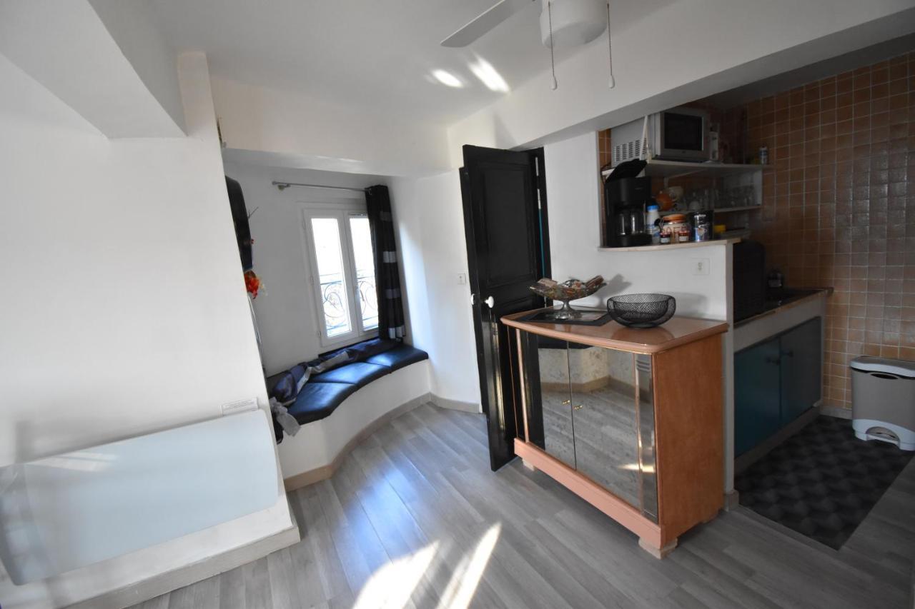 Apartment Climatise Et Sa Terrasse Privee En *